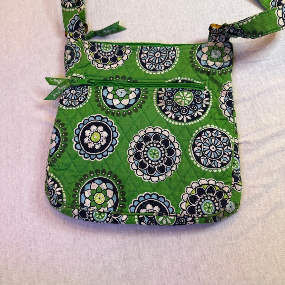 Vera Bradley Quilted Green‎ Mandala Crossbody Bag Adjustable Strap - Picture 4 of 8
